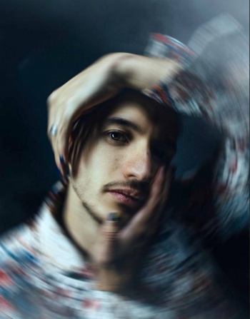 Ariza y la banda Morat estrenan “Ciudad Amurallada”