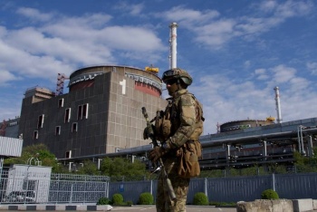 Rusia quiere conectar la central nuclear de Zaporiyia con Crimea, según operador ucraniano