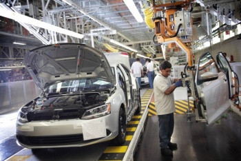 Industria automotriz arranca 2023 con aumento de producción
