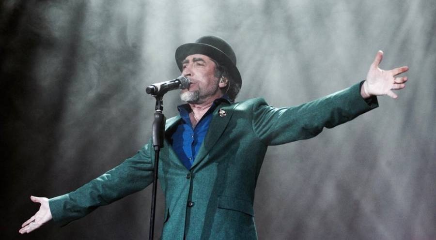 Denme un cigarrillo: Joaqu&iacute;n Sabina tras operaci&oacute;n