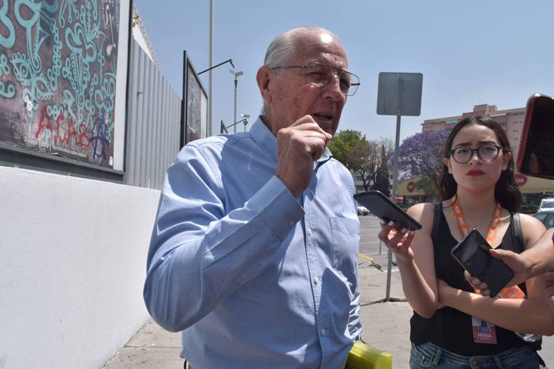 Ex funcionario marinista demanda justicia