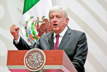 AMLO dar&aacute; cr&eacute;ditos y reducir&aacute; sueldos para enfrentar crisis 