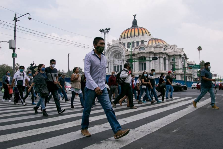 Llama IP a invertir en todo; AMLO dice s&iacute;, “con ganancias razonables”