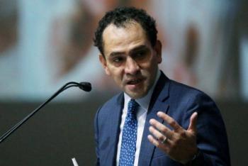Critica Herrera que bancos no asumieron riesgos ante crisis