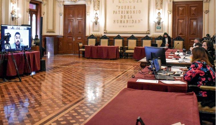 Alcaldesa se impone para que Cabildo apruebe subejercicio