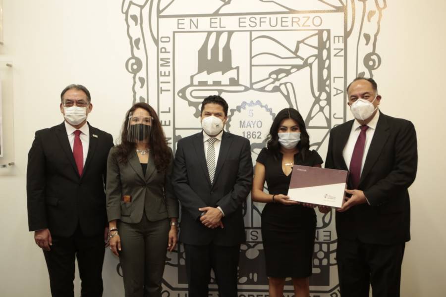Recibe LX Legislatura del Congreso del Estado Segundo Informe de Labores del Ejecutivo Estatal