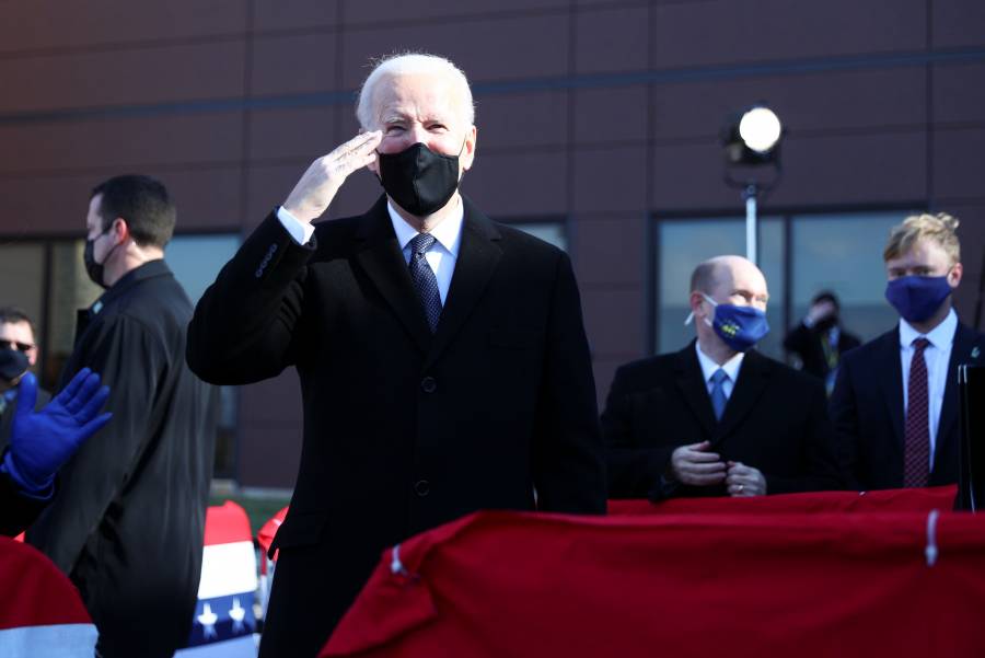 Unir a EU y acabar con la pandemia,  los mayores retos de Biden: expertos