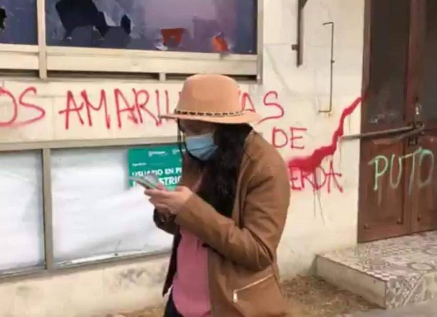Usuarios acusan supuesta participación de secretaria de Gamboa en vandalismo