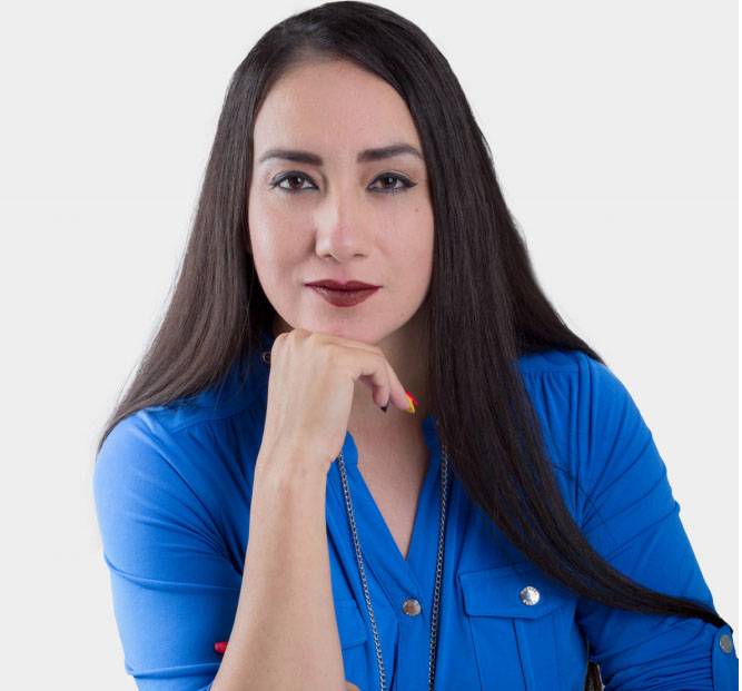 Aurora Sierra:  Reinventarse en medio de la violencia política