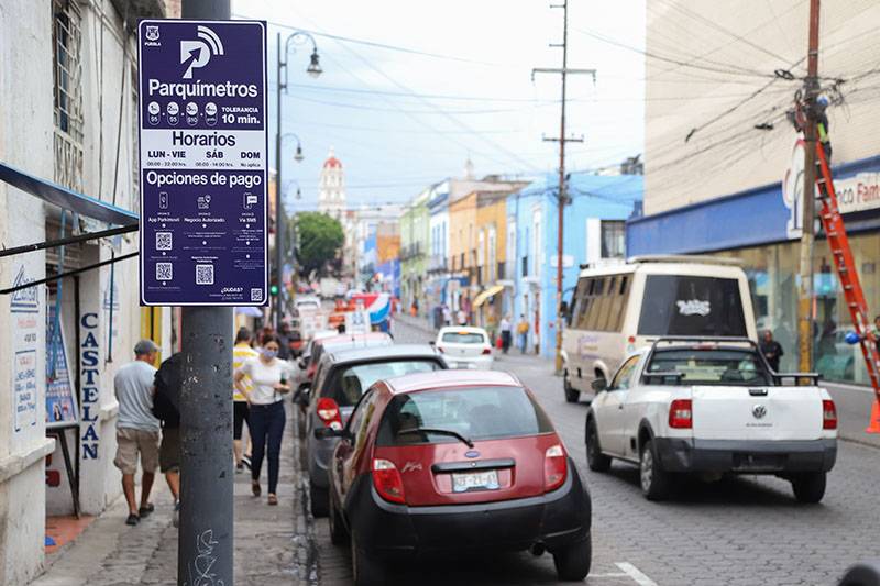 Parquímetros, que mejoren la movilidad, pero sin abusos, pide Barbosa