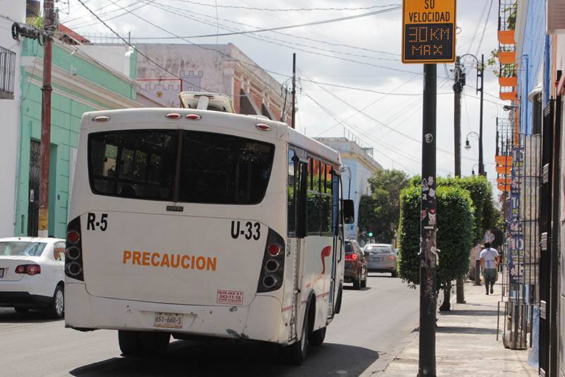 Indagará la SSP si extorsionan a choferes del transporte público en el centro: Barbosa