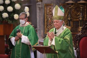 Arzobispo de Puebla condena los asesinatos de los padres jesuitas de Chihuahua