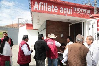 Consejo decidirá si hombre o mujer dirige Morena en Puebla: Barbosa