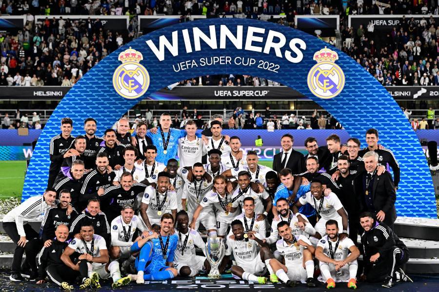 Real Madrid alza la Supercopa de Europa