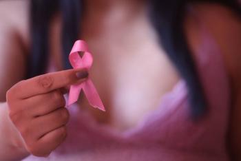 Cáncer de mama arrebata 937 vidas de mujeres en tres años