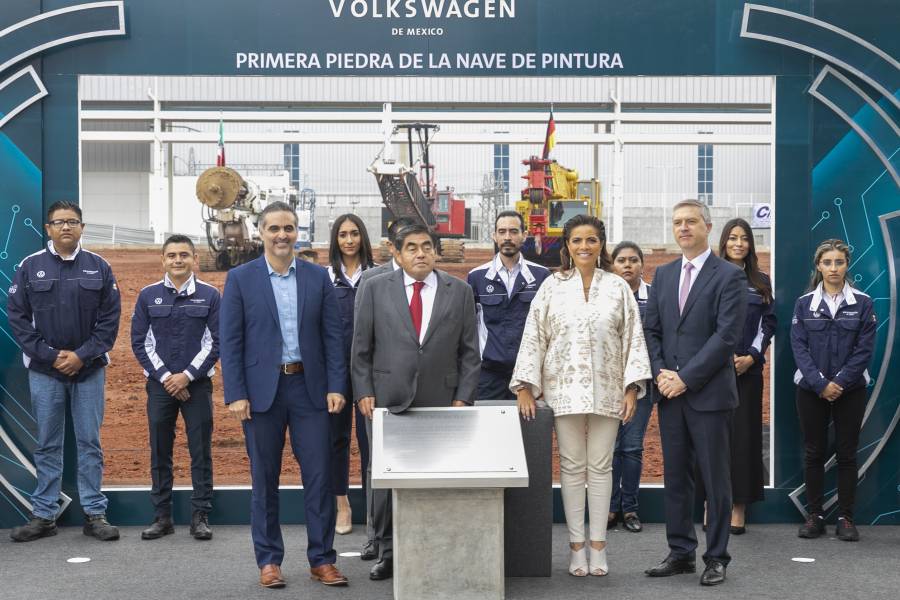 VW da el primer paso para convertir a Puebla en la capital del auto eléctrico