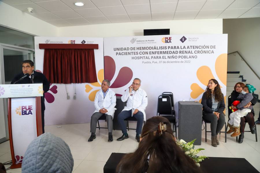 Inauguran dos unidades para tratamiento gratuito de hemodiálisis