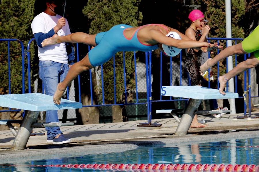 Equipo de natación BUAP competirá en Arena Grand Prix