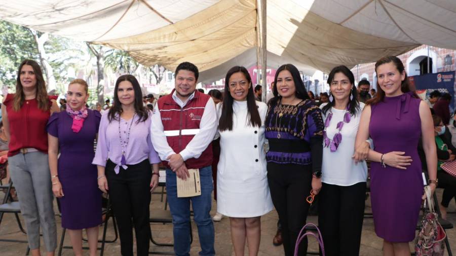 Ariadna Ayala reúne en Atlixco a mujeres destacadas del ámbito político y empresarial