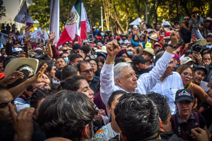 Morena y PT de Puebla se suman a movilización de AMLO