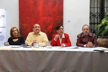 Denuncian maestros jubilados del SNTE cambio de sede para votar