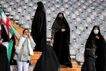 Irán autoriza a las mujeres asistir a un partido de fútbol contra Rusia