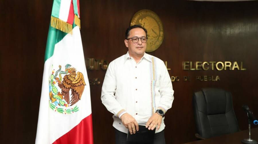 Rinde protesta Edgar Arias como presidente del INE