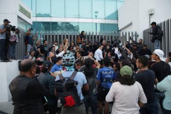Detienen a sujeto que intentó atropellar a ciclistas que se manifestaban en la Recta a Cholula