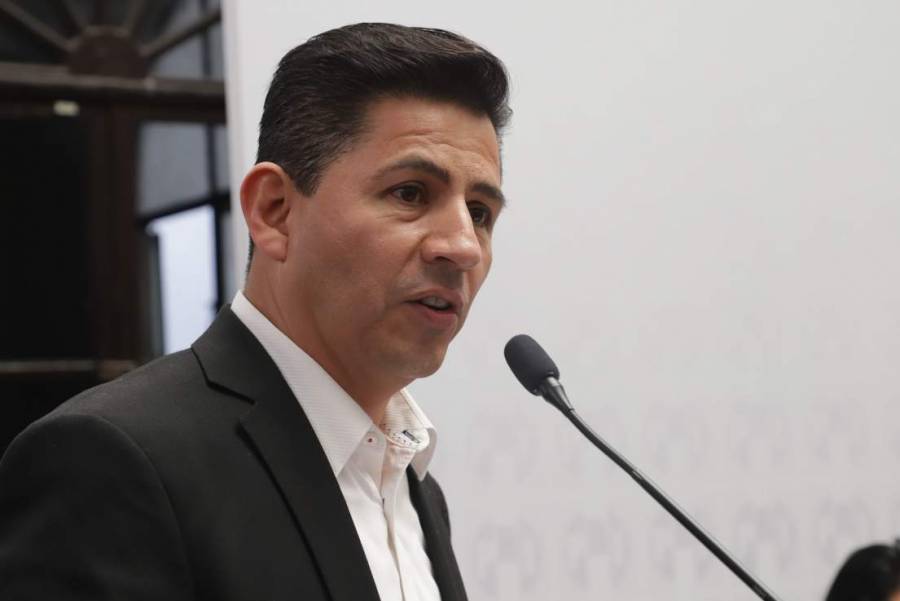 PRI prepara destitución de Hernández Orozco por violencia familiar y deudor alimentario