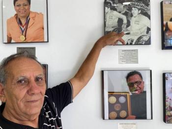 Develan Muro Paralímpico Mexicano; rinde homenaje a glorias del deporte