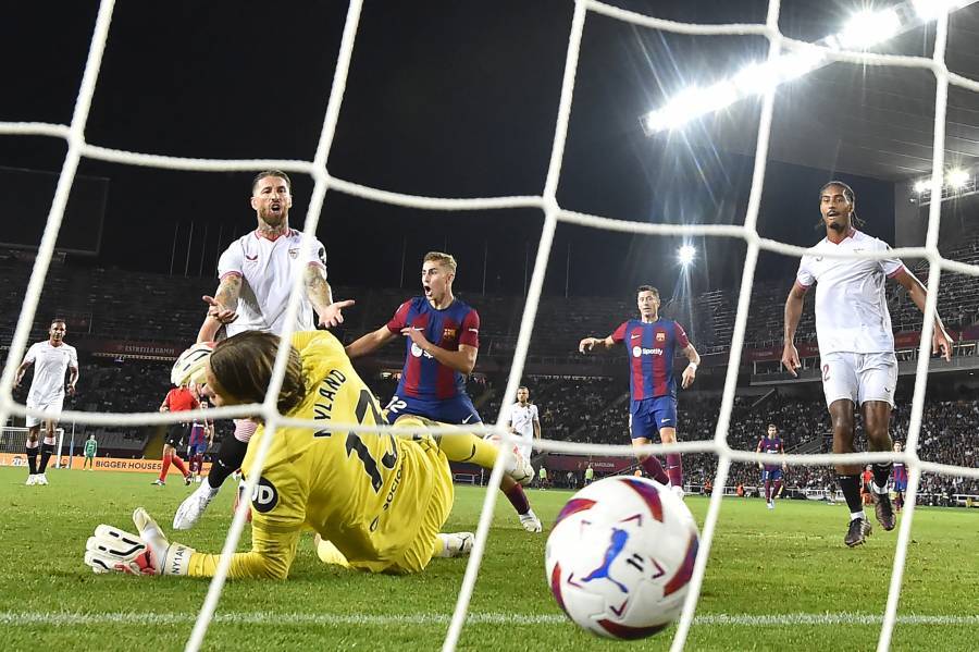 Un autogol de Sergio Ramos pone líder liguero al Barcelona