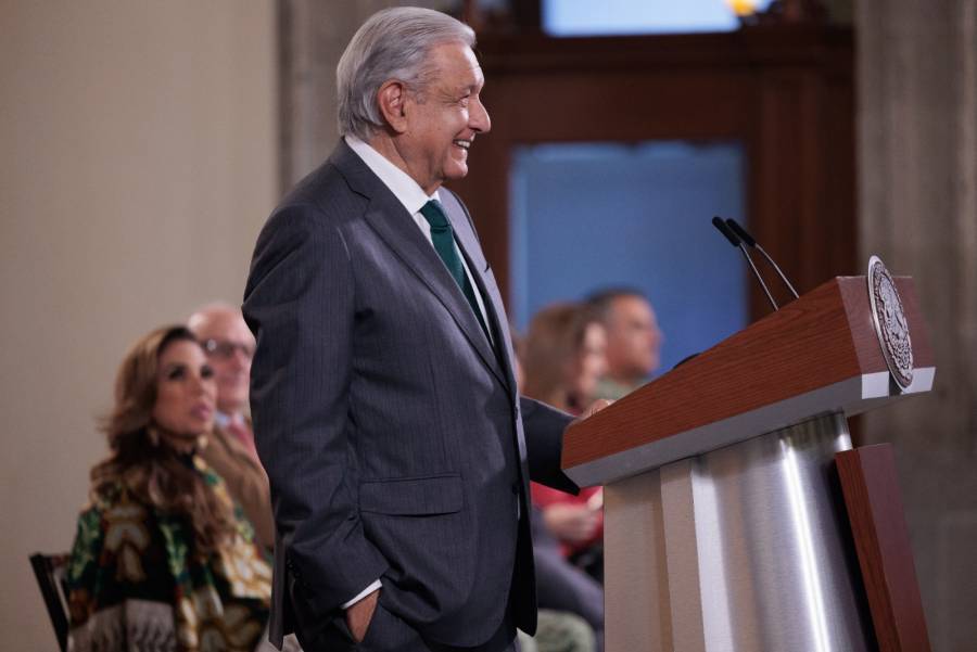 AMLO ve bien que Sheinbaum sume a ex políticos de otros partidos