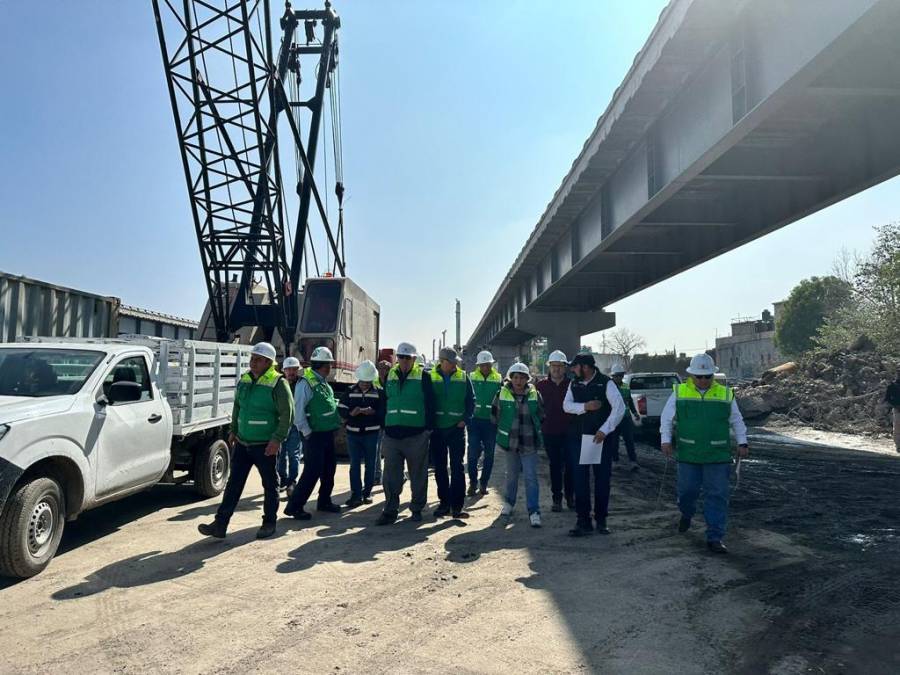 Delfina Gómez recorre las obras del Trolebús Chalco-Santa Martha