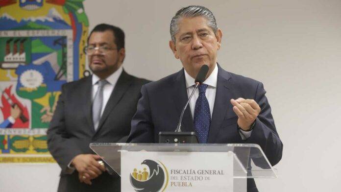 Fiscal&iacute;a presenta 2 nuevos titulares de fiscal&iacute;as especializadas