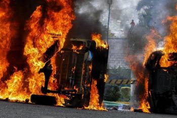 Violencia en Guerrero: Asesinan a taxista y queman vehículos de transporte público