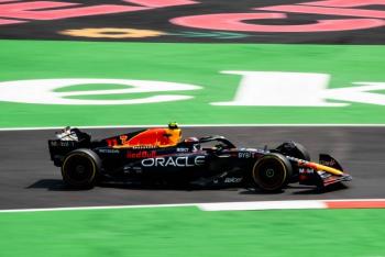 Sergio Pérez obtiene tercer puesto en Gran Premio de China; Max Verstappen se lleva la victoria