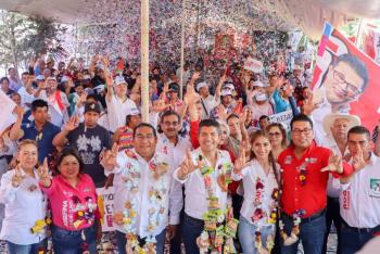 Agua potable, salud y caminos promete Rivera en Yaonáhuac y Tlatlauquitepec