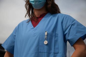 Enfermería: pilar invisible del sistema de salud y su búsqueda permanente de excelencia