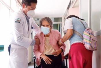 IMSS fortalece atención preventiva con la contratación de mil 540 especialistas en Medicina Familiar
