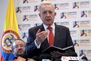 Uribe responde a Petro sobre la seguridad y la paz en Colombia