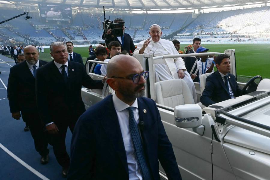 El papa da el saque inicial a la primera Jornada Mundial de los Niños