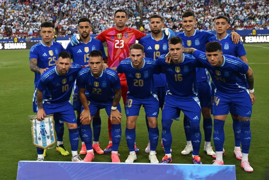Messi anota mientras Argentina derrota a Guatemala en el calentamiento de la Copa