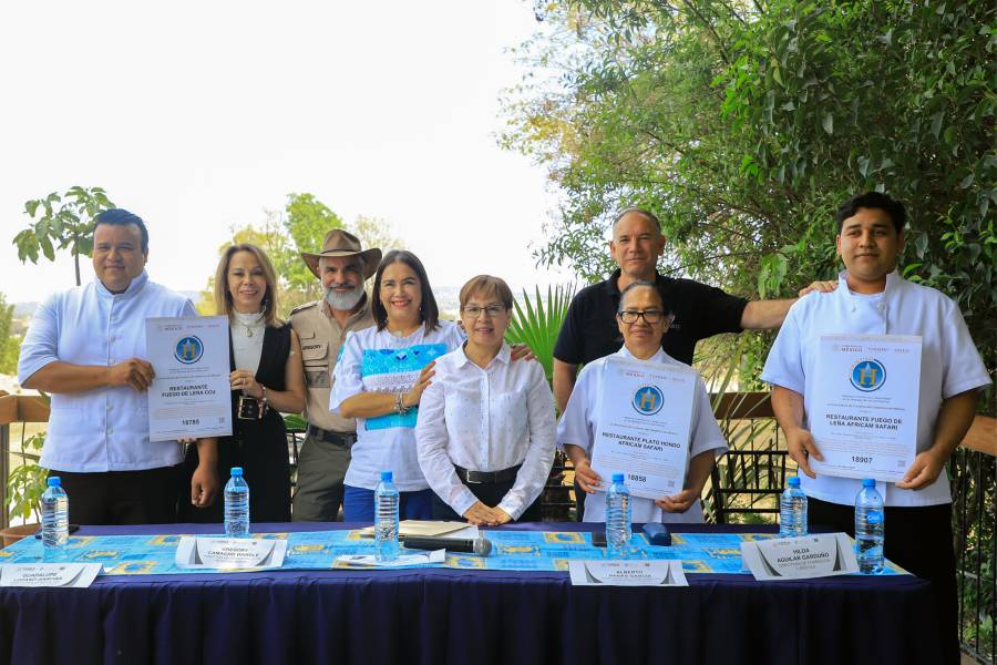 Entrega gobierno estatal Distintivos “H” a restaurantes de Africam Safari