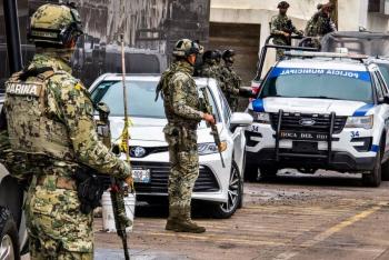 Autoridades mexicanas confiscan cientos de armas en el estado de Veracruz