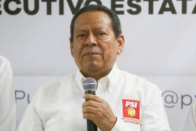 Fallece el dirigente del PSI en Puebla, Carlos Navarro 