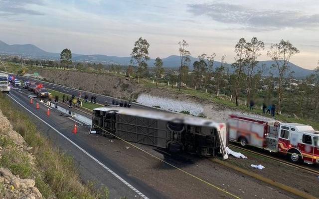 Accidente en la Texcoco-Calpulalpan deja 12 lesionados y 1 muerto