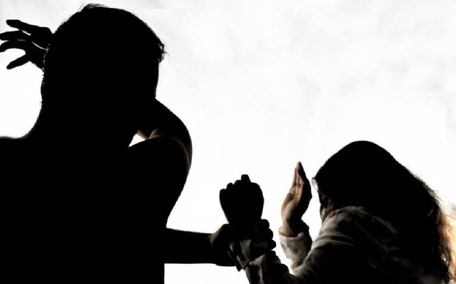 FGE registra 26 casos diarios de mujeres víctimas de violencia familiar