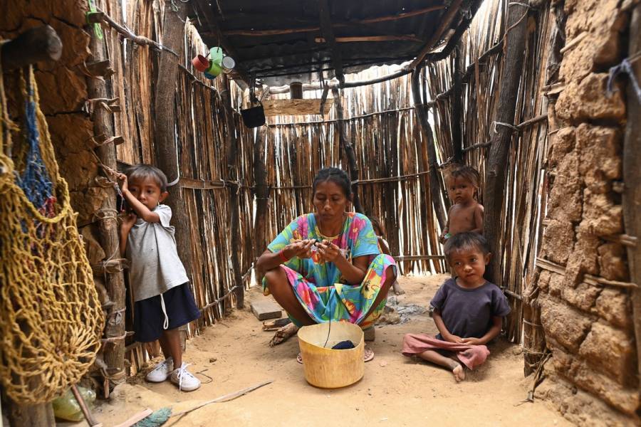 Más de 1.6 millones de personas en Colombia salieron de la pobreza en 2023