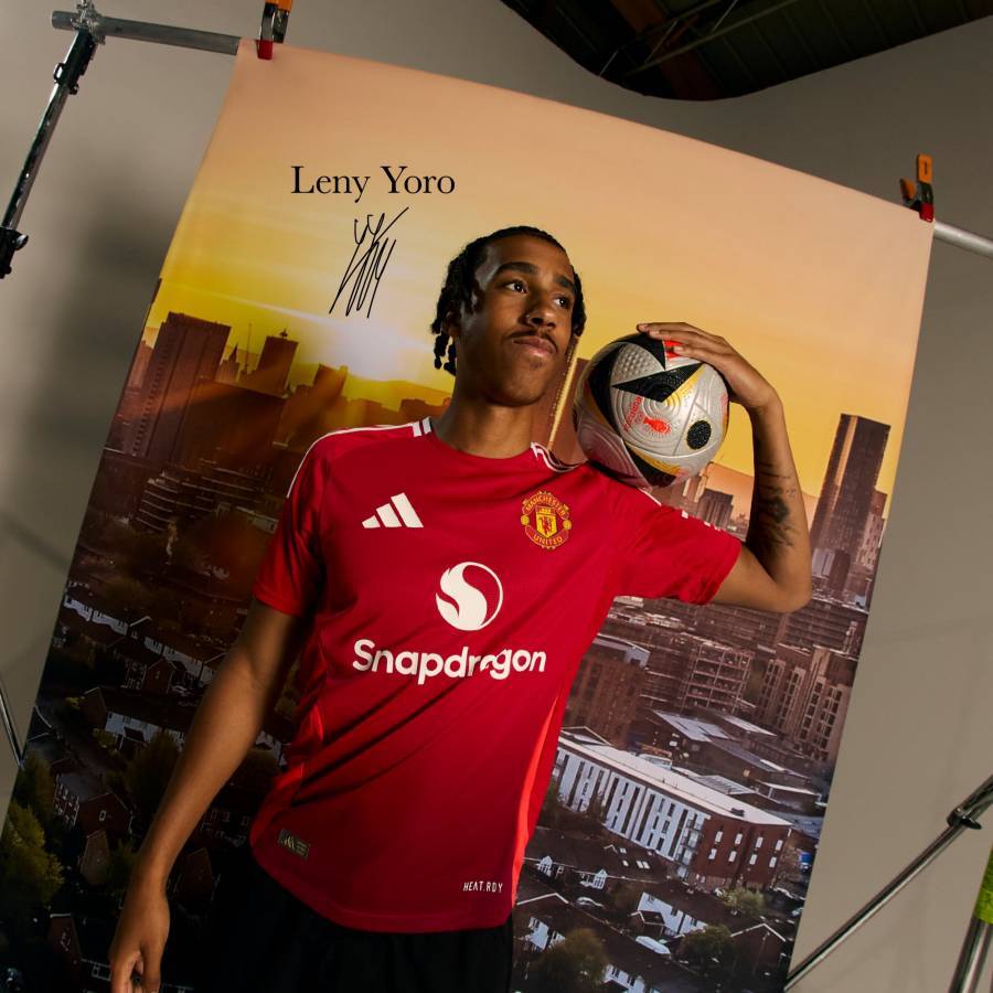 Manchester United ficha a Leny Yoro
