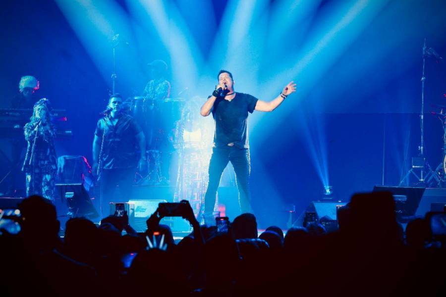 Carlos Vives finaliza gira en Europa con un especial concierto en Londres